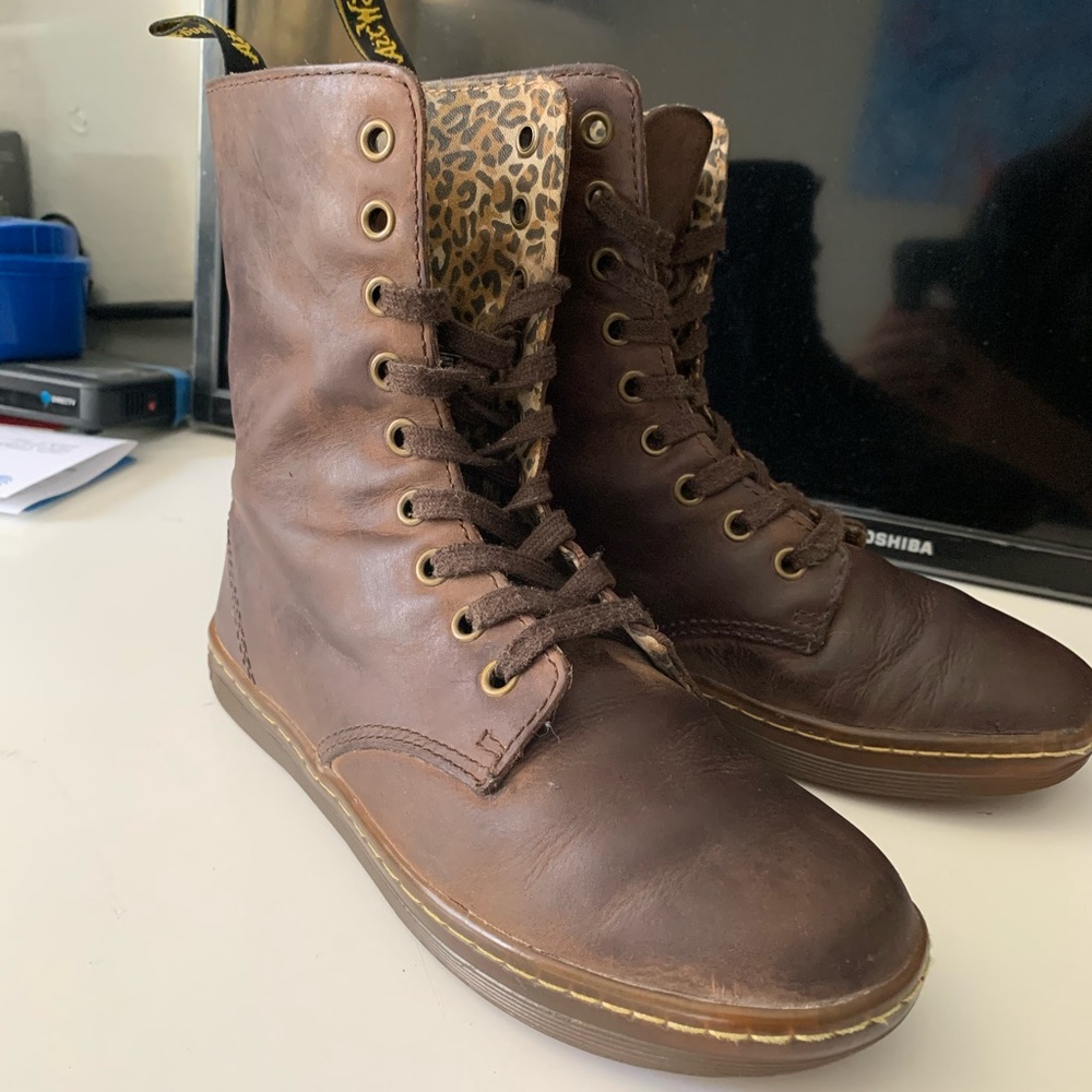 Doc Martens with print inside
